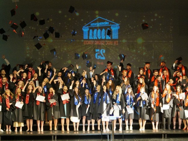 Curs festiv 2025